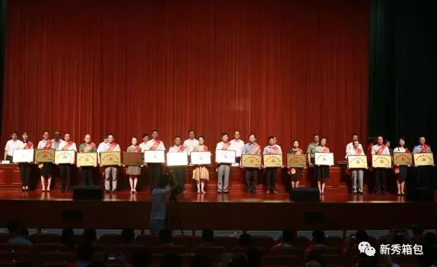 1530585632593795.png blob.png