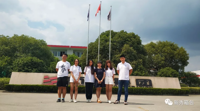 1533623718404929.png blob.png